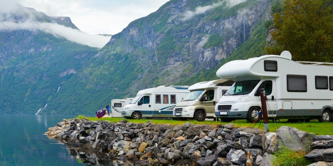 Seriematige doming letters voor caravans